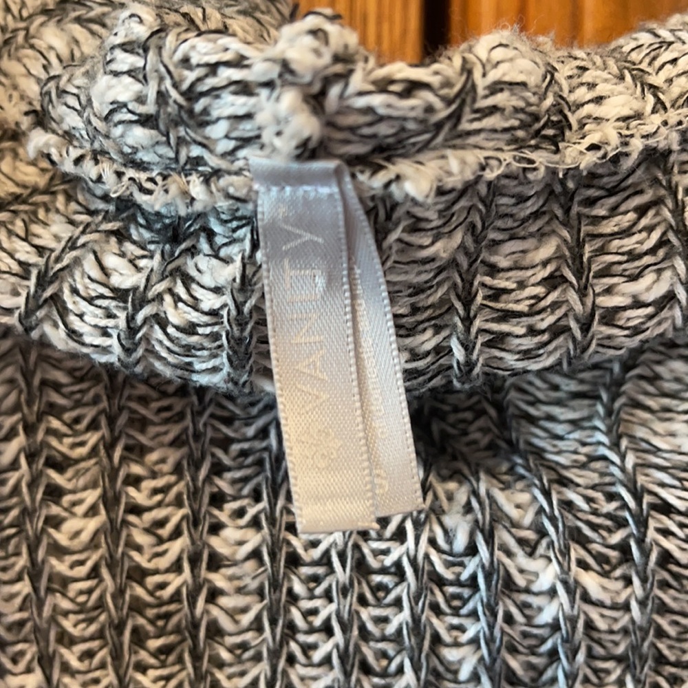 Cardigan - Picture 3 of 4